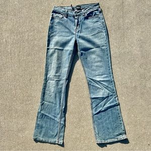 SOLD London Jeans Women's size 6, light-wash straight leg—good condition!